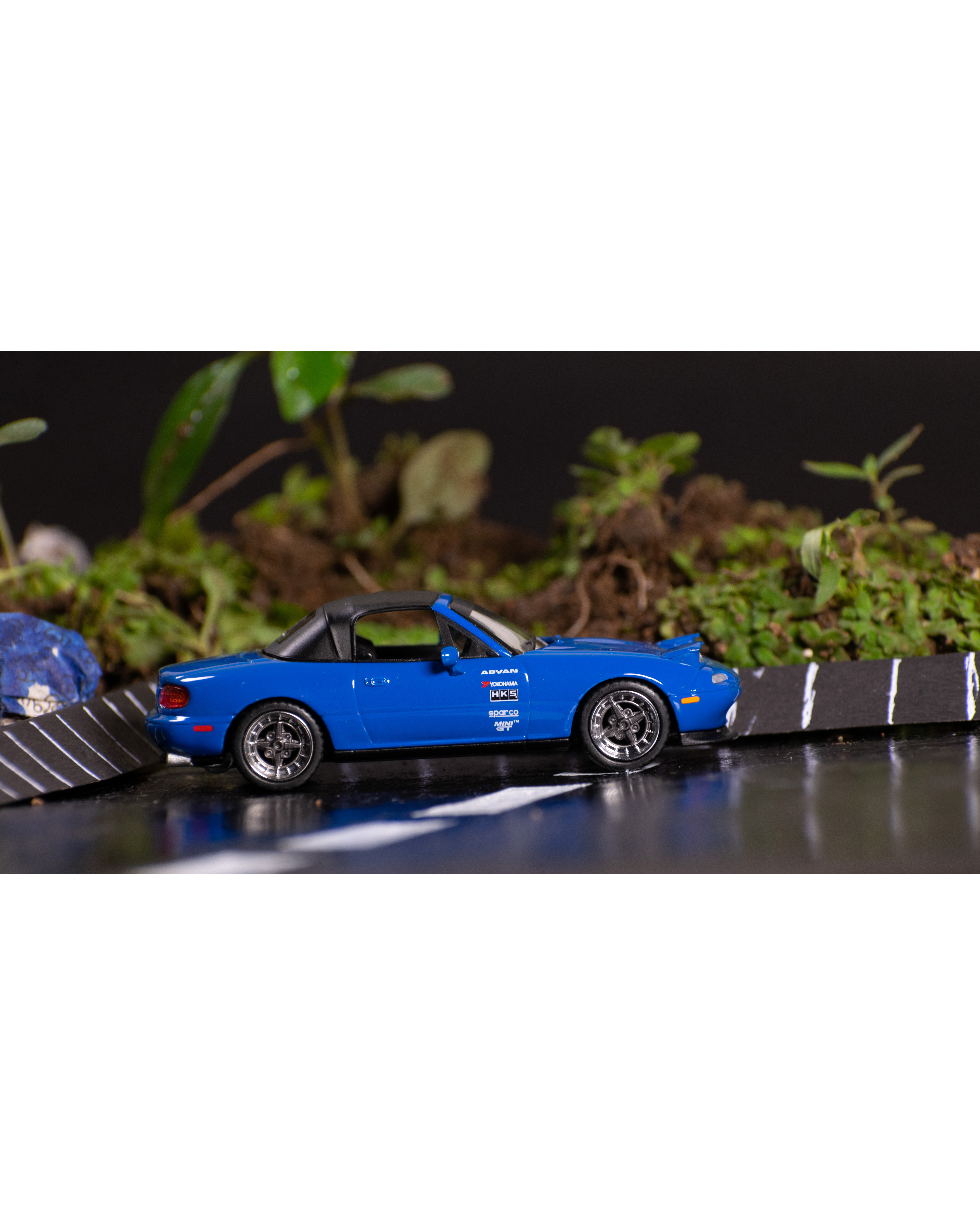JDM Legends 2-Pack: Classic Mazda Miata & Modern Toyota GR Supra