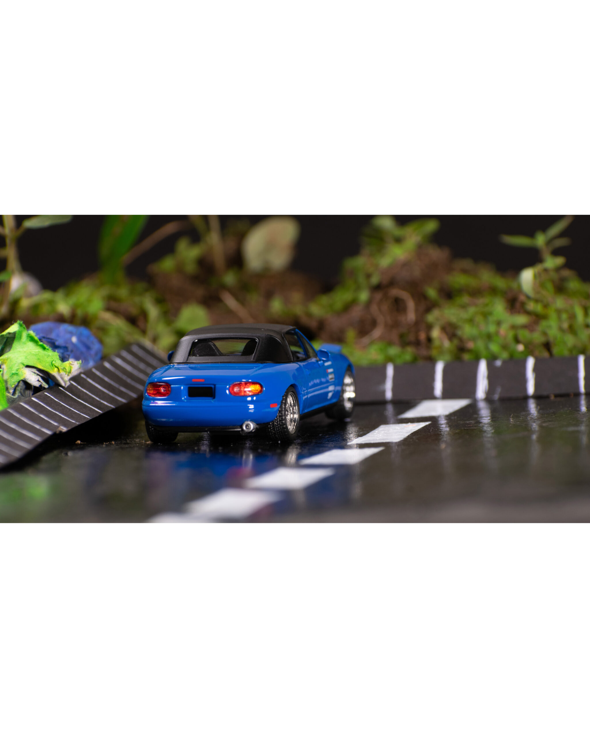 JDM Legends 2-Pack: Classic Mazda Miata & Modern Toyota GR Supra