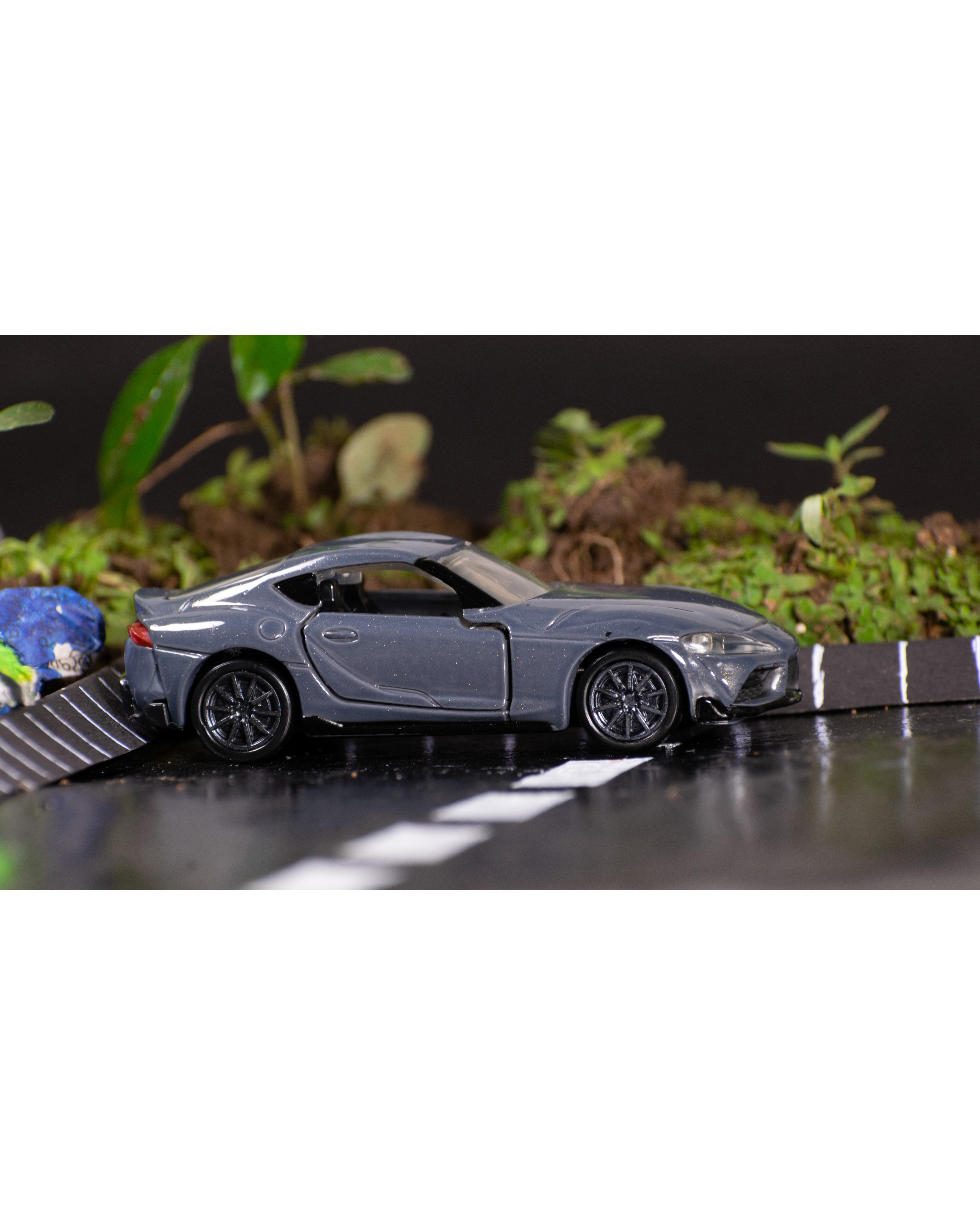 JDM Legends 2-Pack: Classic Mazda Miata & Modern Toyota GR Supra
