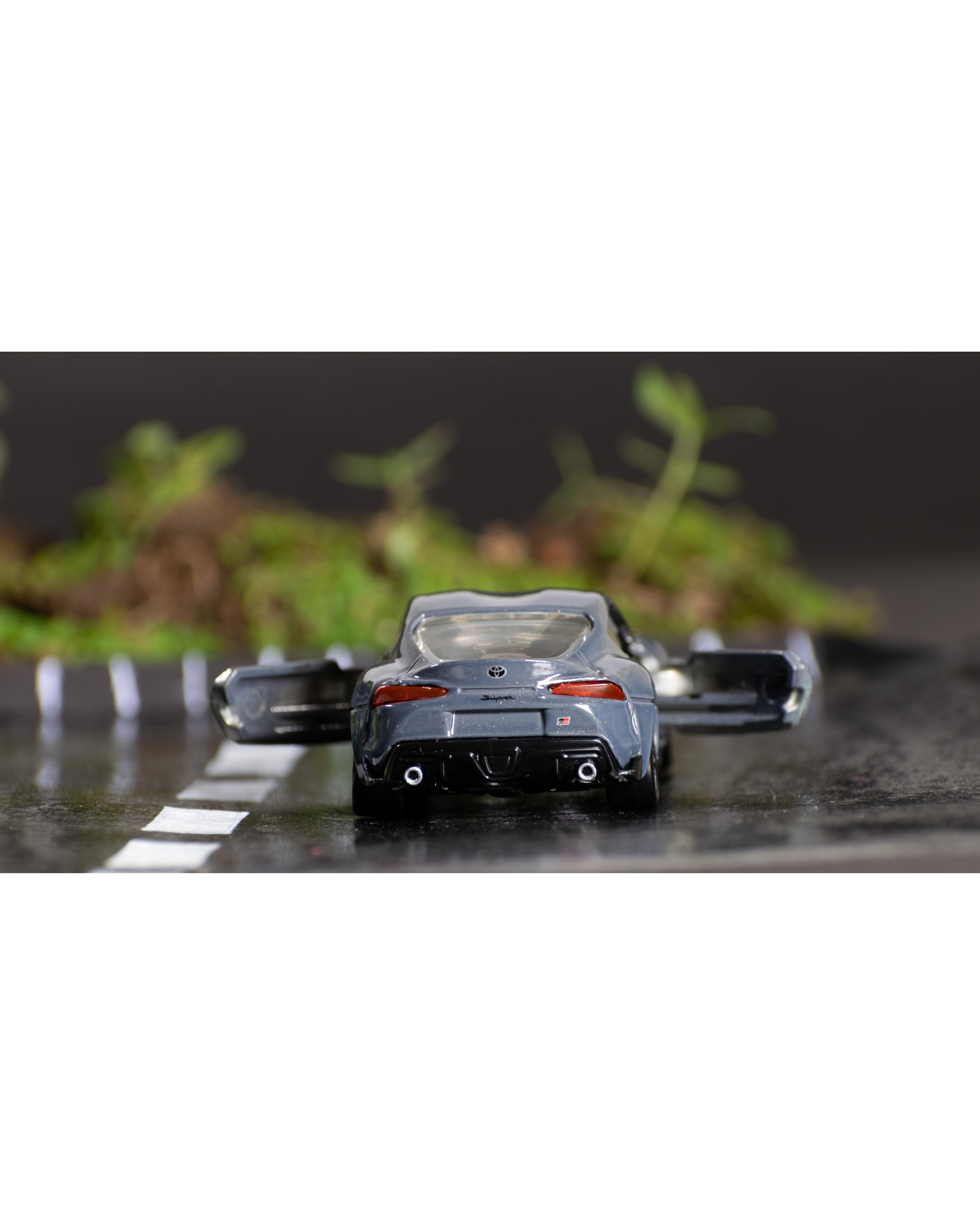 JDM Legends 2-Pack: Classic Mazda Miata & Modern Toyota GR Supra